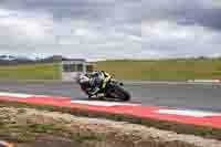 cadwell-no-limits-trackday;cadwell-park;cadwell-park-photographs;cadwell-trackday-photographs;enduro-digital-images;event-digital-images;eventdigitalimages;navarra;no-limits-trackdays;peter-wileman-photography;racing-digital-images;trackday-digital-images;trackday-photos